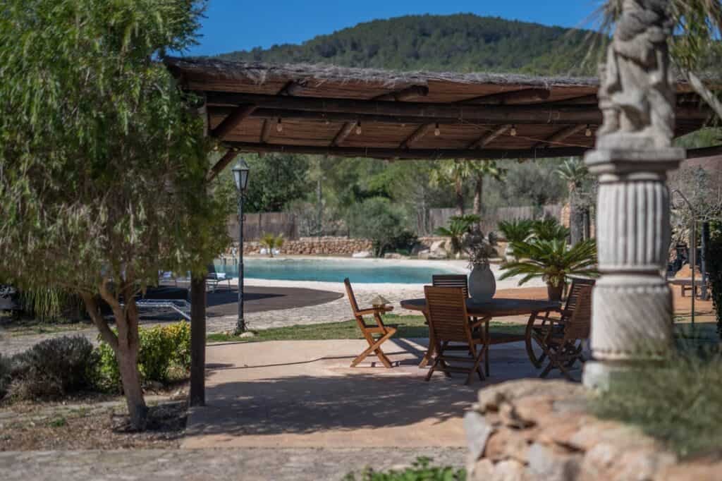 Image of outdoor area at Ibiza Calm treatment centre