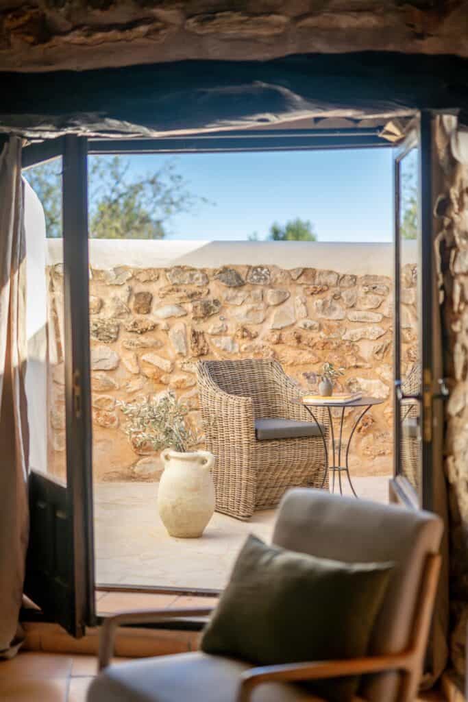 Rehab Rooms - Outdoor Sitting Area